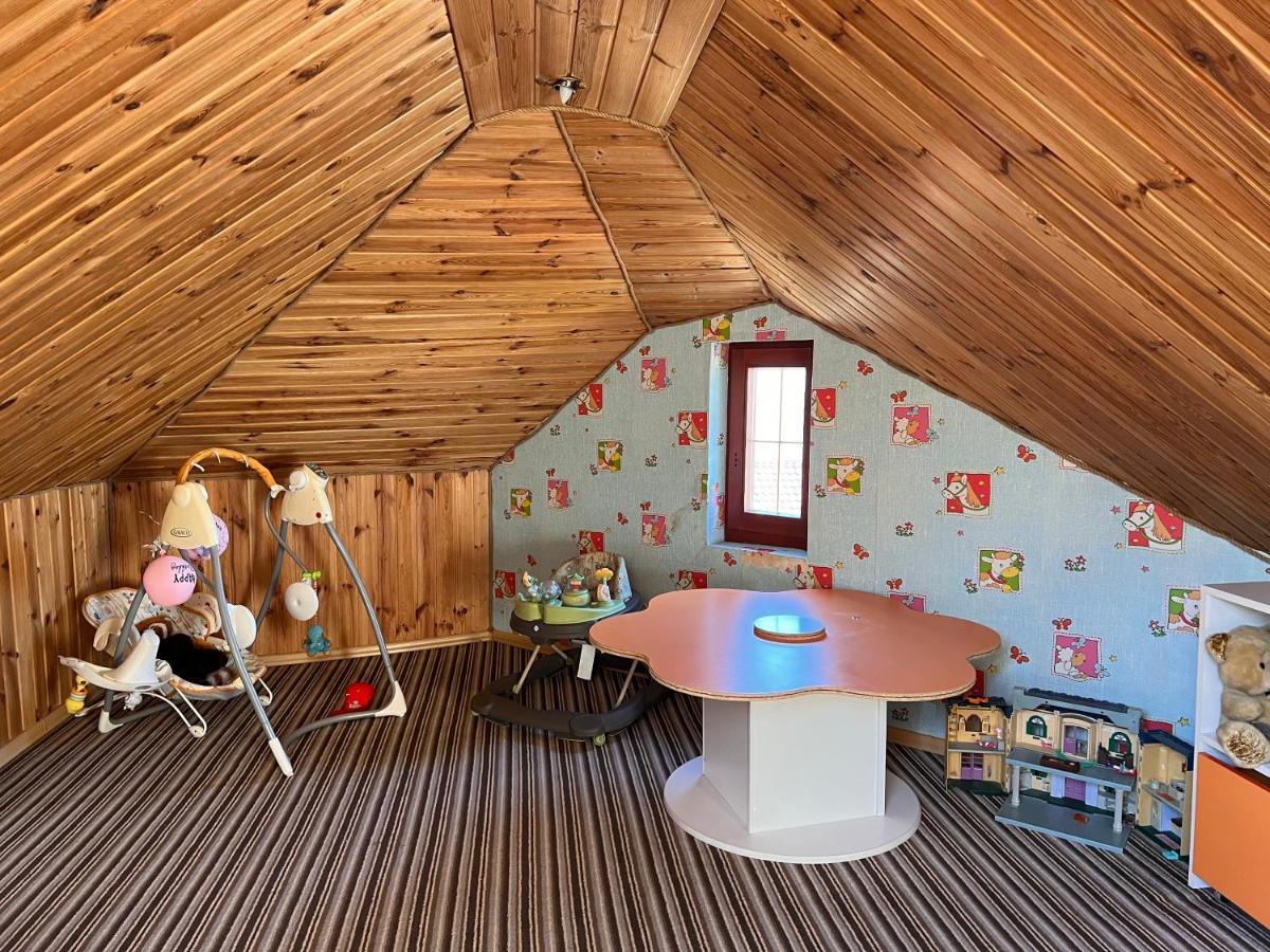 Polyanskiy Zamok Polyana  Buitenkant foto